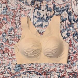 Evelyn & Bobbie The Defy Bra in Sand SZ M EUC